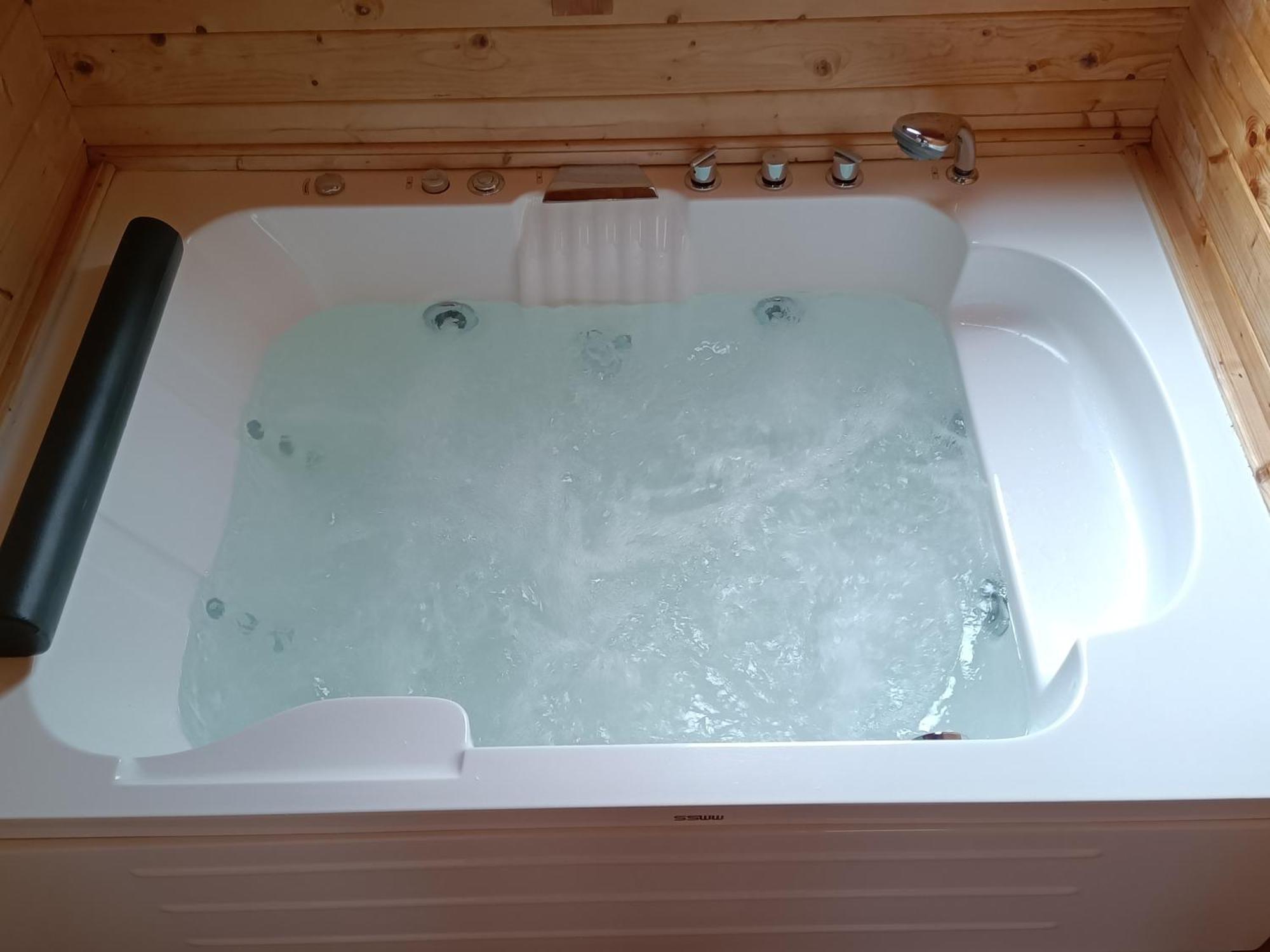 La Dehesilla De Toledo Escapada Romantica Jacuzzi Sillon Tantrico Cobisa Kültér fotó